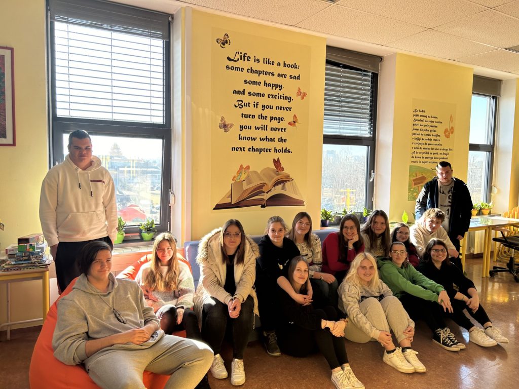 Dijaki IC Piramida Maribor