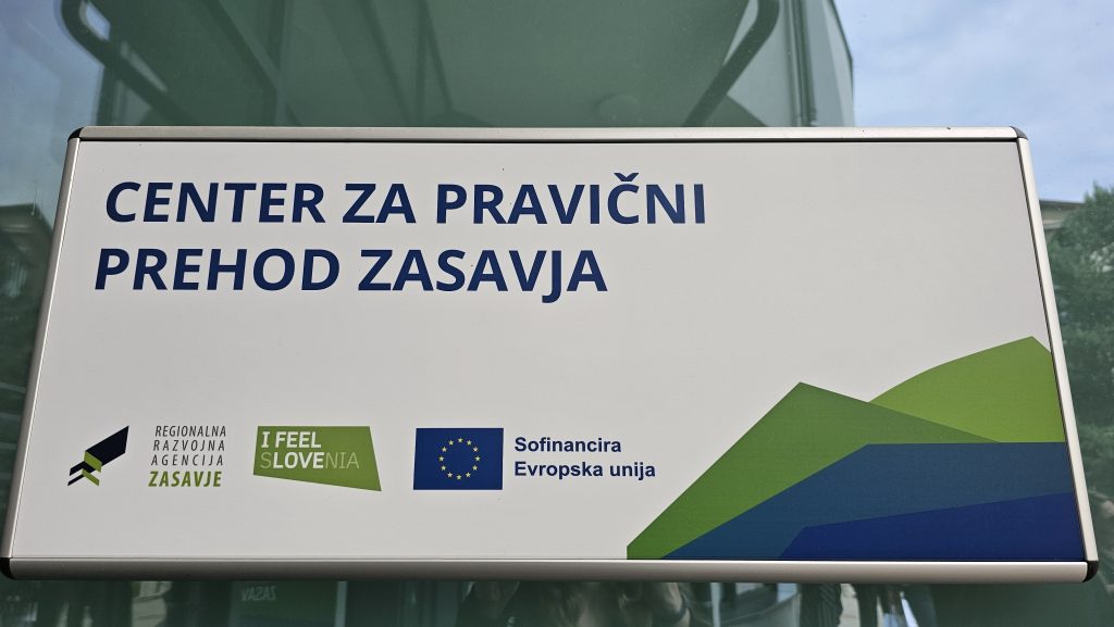 Tabla Centra za pravični prehod Zasavja