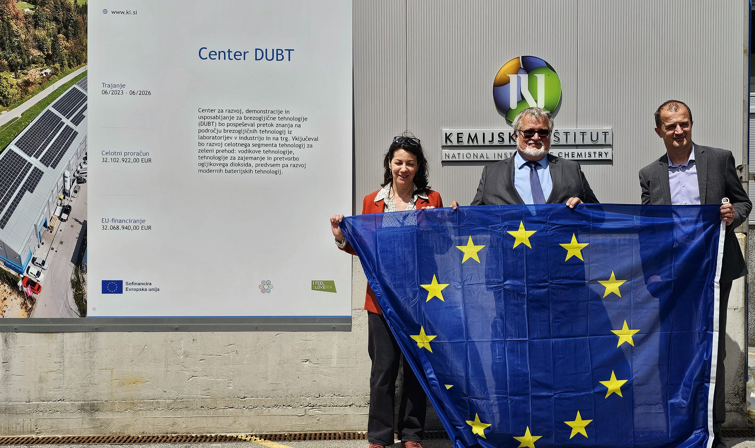 Slavnostno odkritje table centra DUBT ob začetku izvajanja projekta