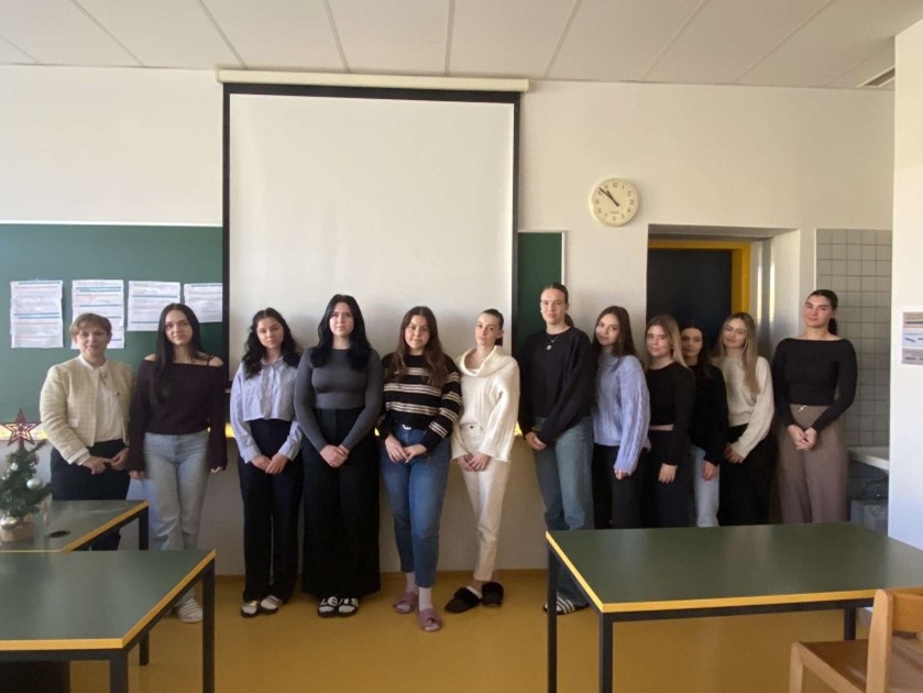 Fotografija ekipe Alfa 12