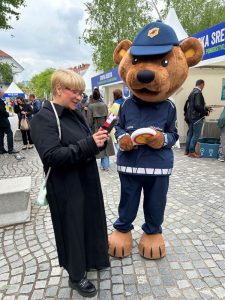 policijski medo Leon