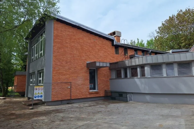 Nekdanja trgovska šola v Kranju