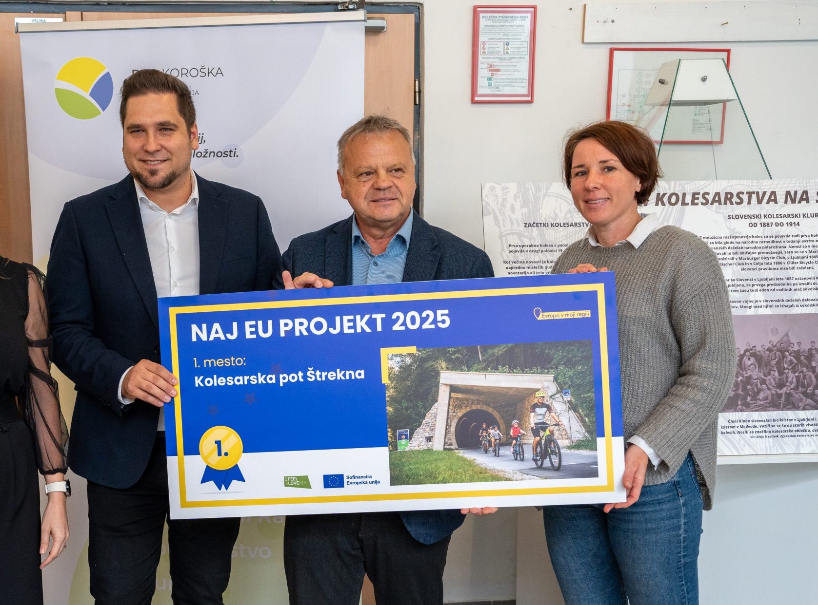 Podelitev plakete na predstavitvenemu dogodku kolesarke poti Štrekna